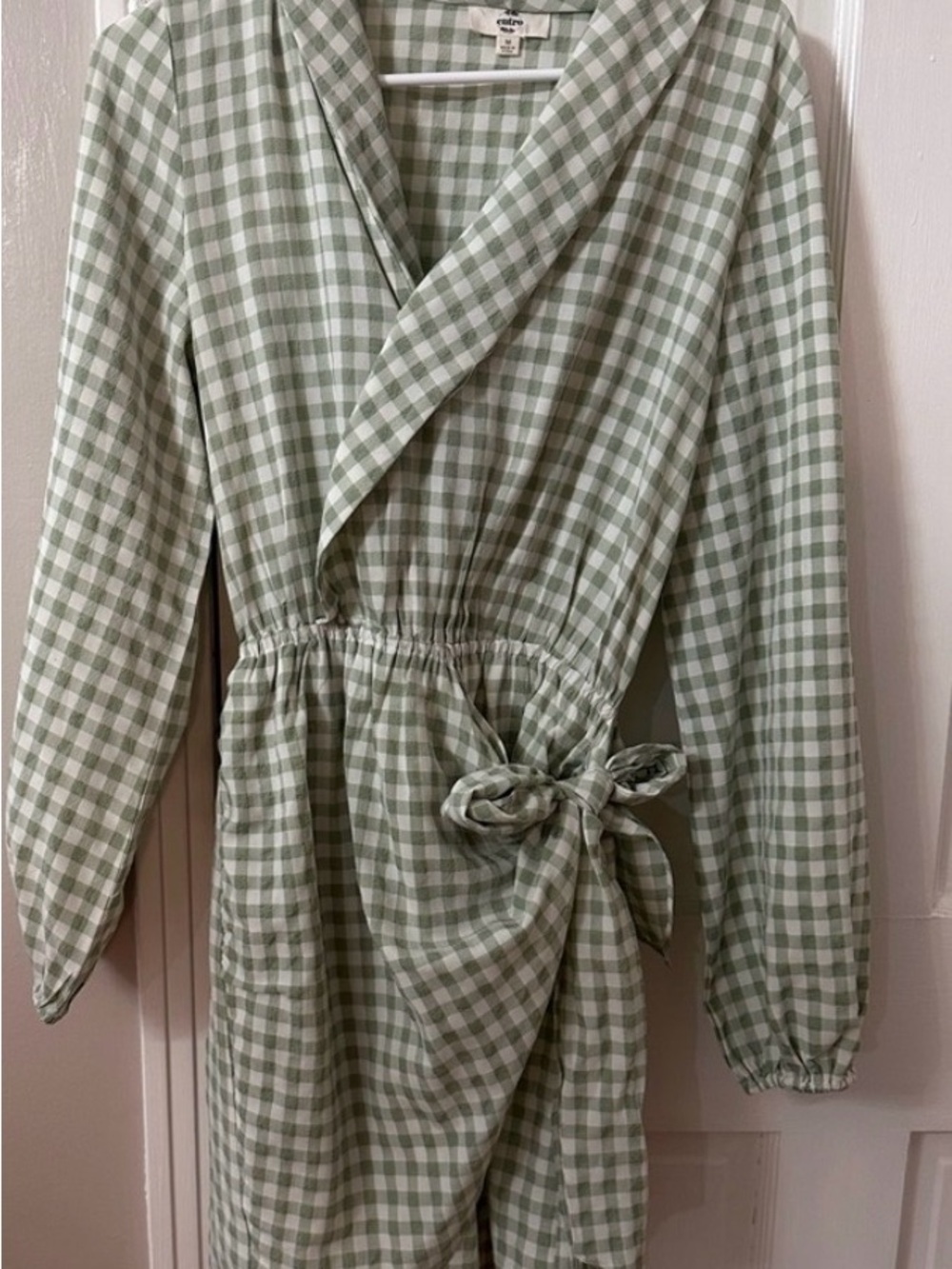Entro size small Vibes Green Gingham Wrap Nightdress